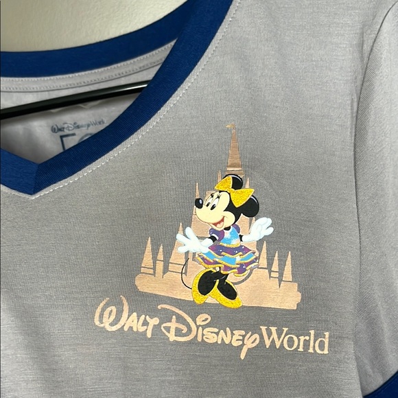 Disney World 50th Anniversary Minnie Soccer T-shirt - Picture 4 of 6